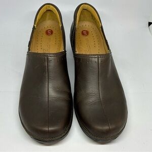 Clarks Brown Leather Slip-On Clogs‎ Shoes 9.5M